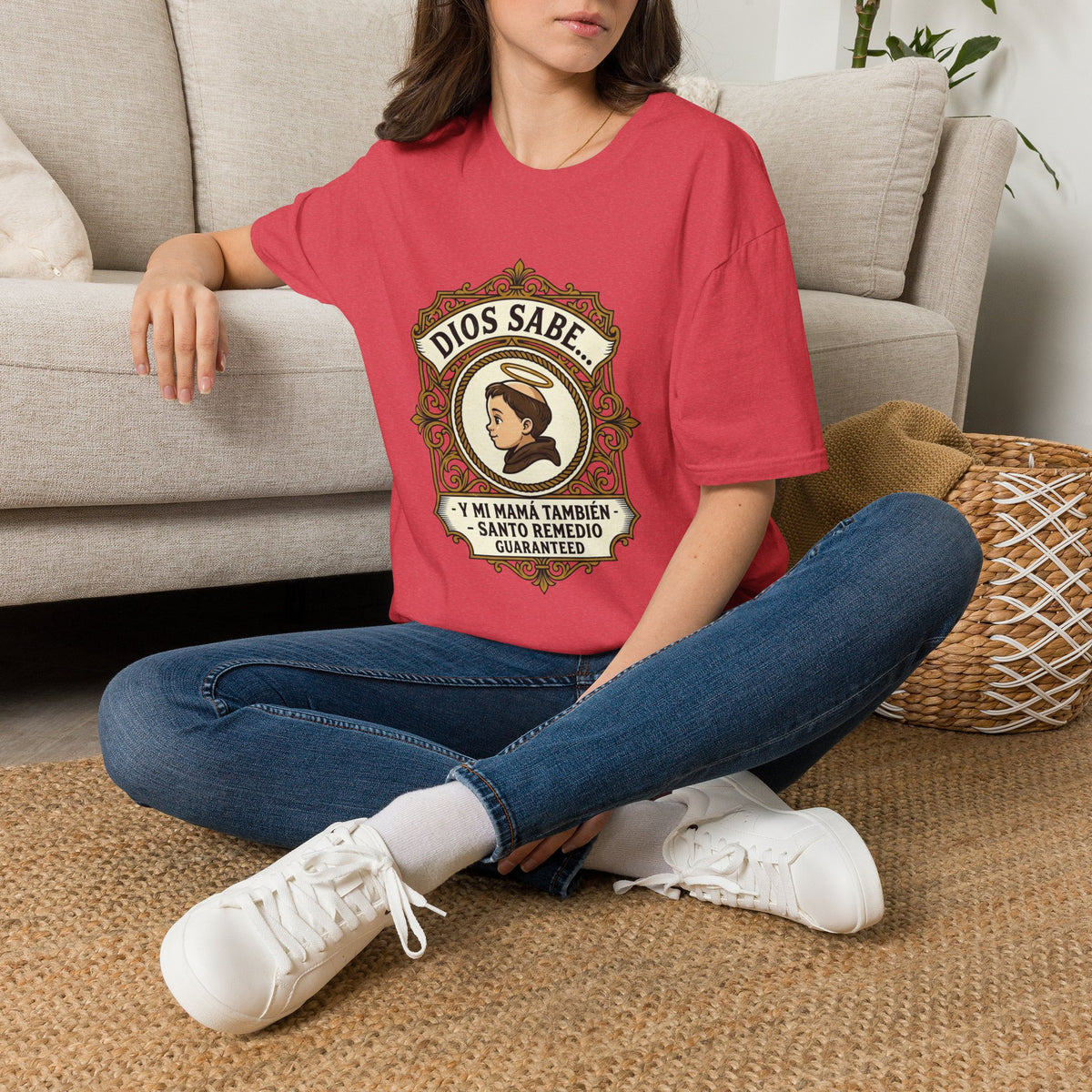 Dios Sabe y mi Mama Tambien T-Shirt