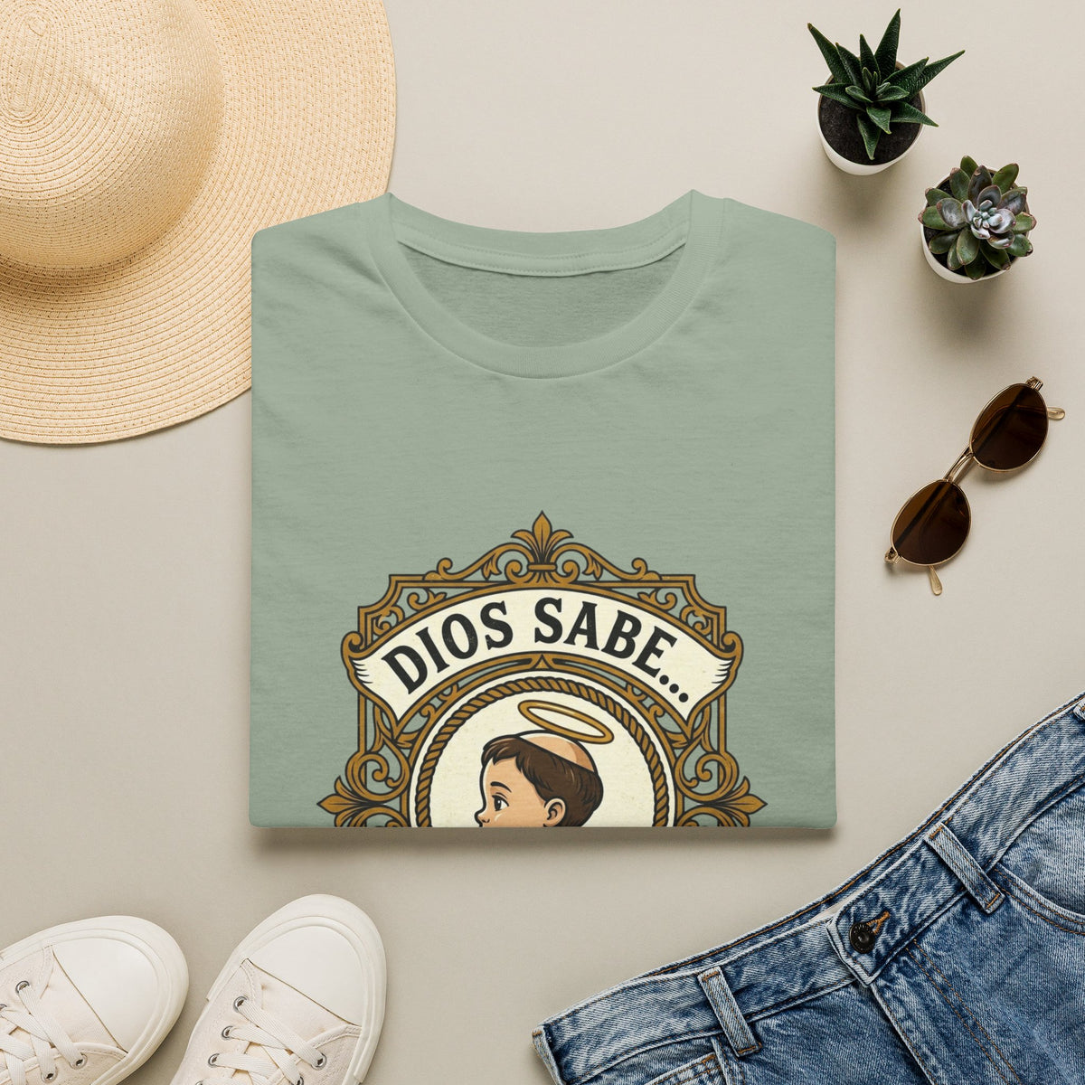 Dios Sabe y mi Mama Tambien T-Shirt