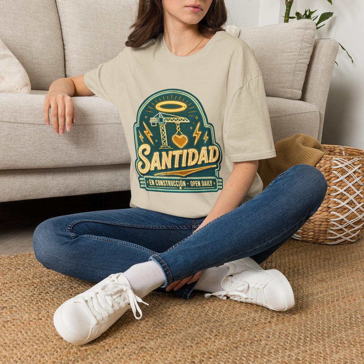 Santidad en Construccion T-Shirt