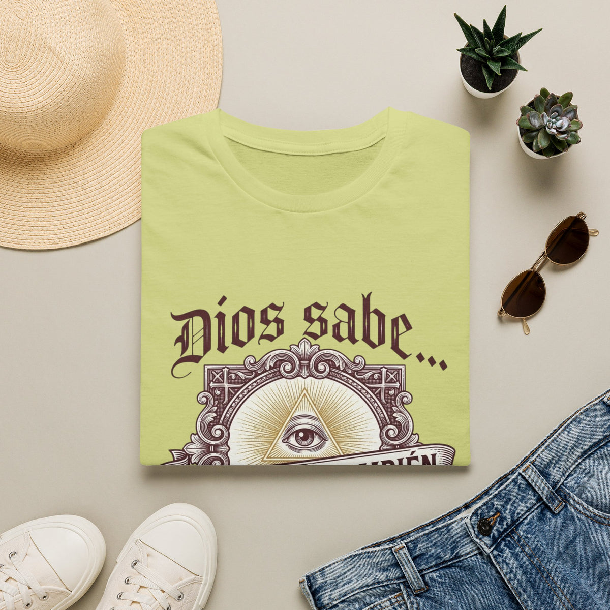 Dios Sabe y mi Mama Tambien T-Shirt