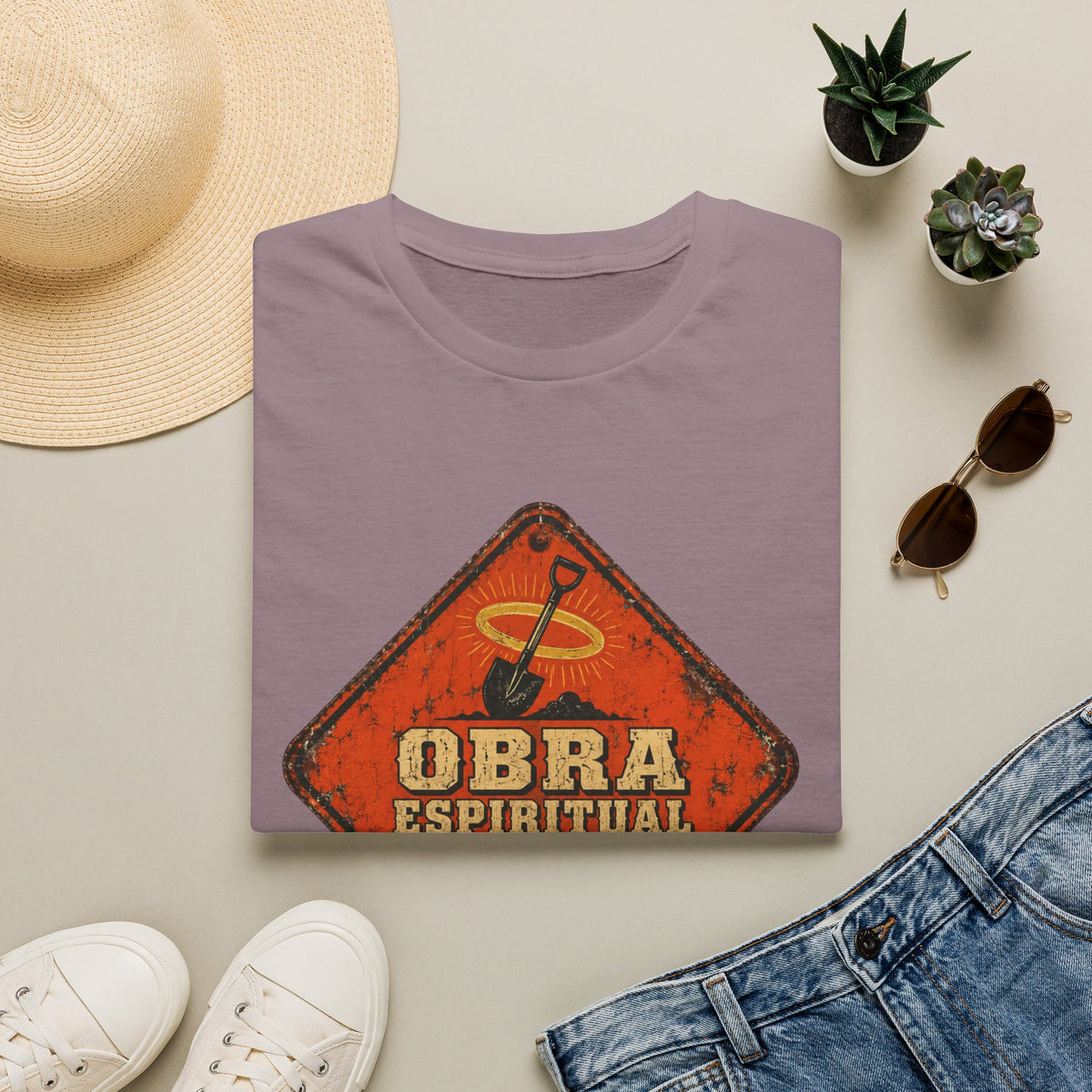 Santidad en construccion T-Shirt