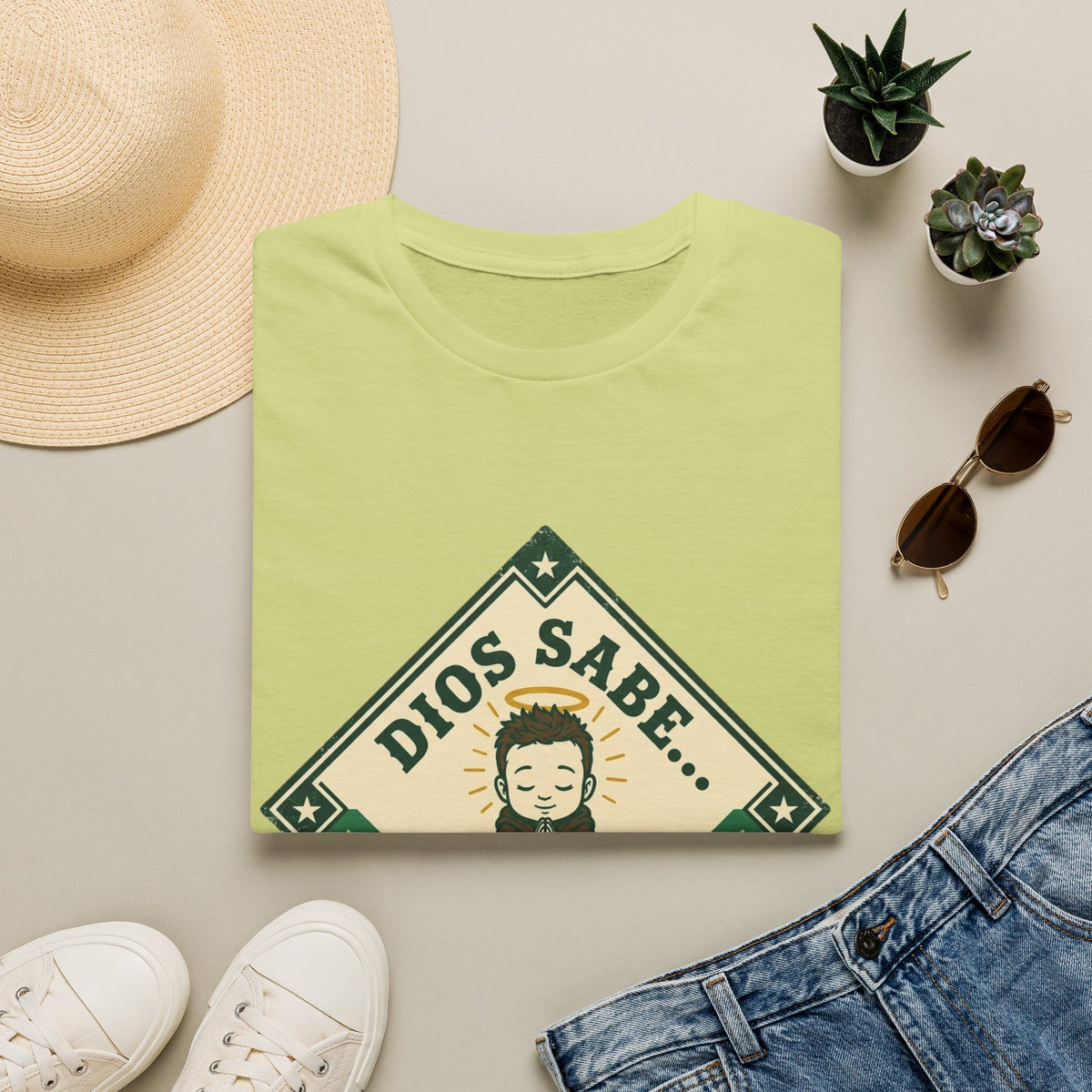 Dios Sabe y mi Mama Tambien T-Shirt
