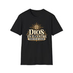 Dios en el Centro T-Shirt