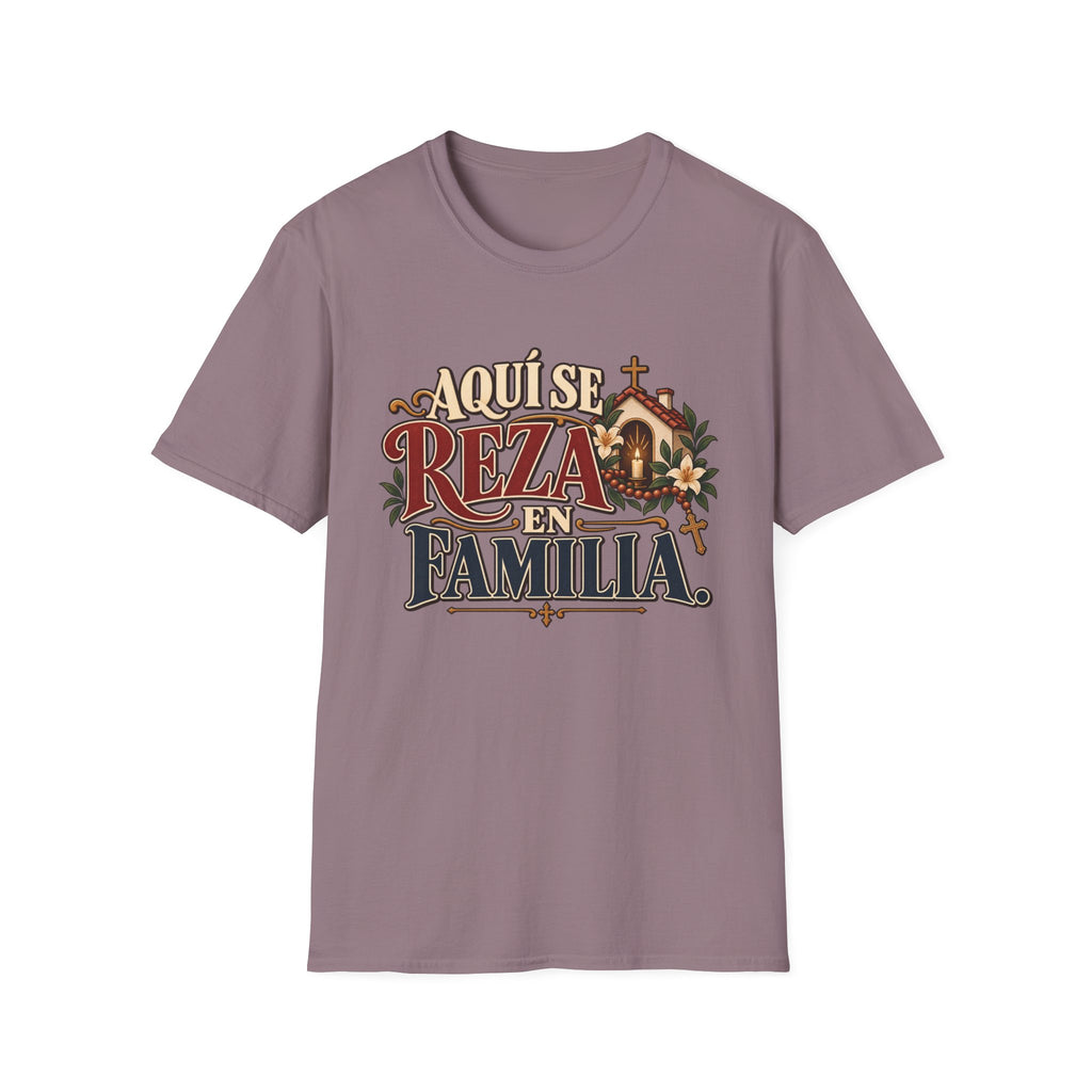 Se Reza en Familia T-Shirt